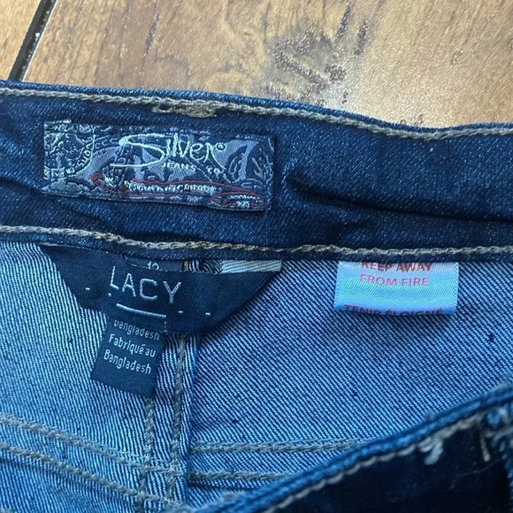 Silver jeans Lacey shorts - Picture 2 of 4